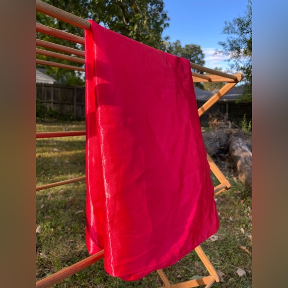 Satin Pillowcase - Picture 3 of 10